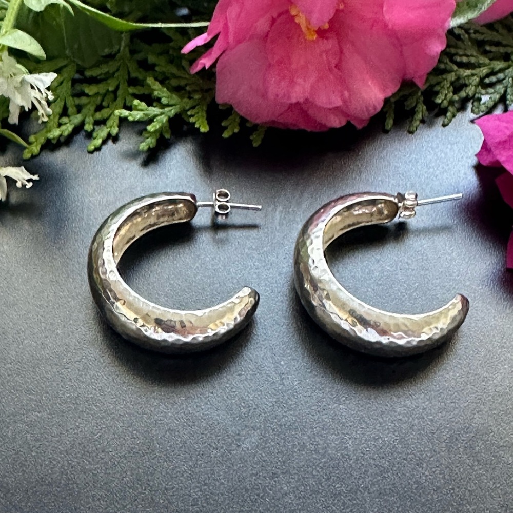 Silpada Hammered Sterling Silver 925 Hoop Earrings